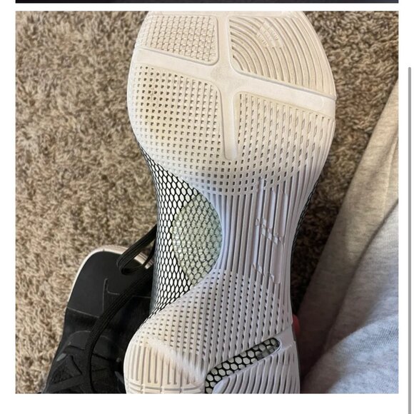 Stephen Curry Shoes - Picture 4 of 4